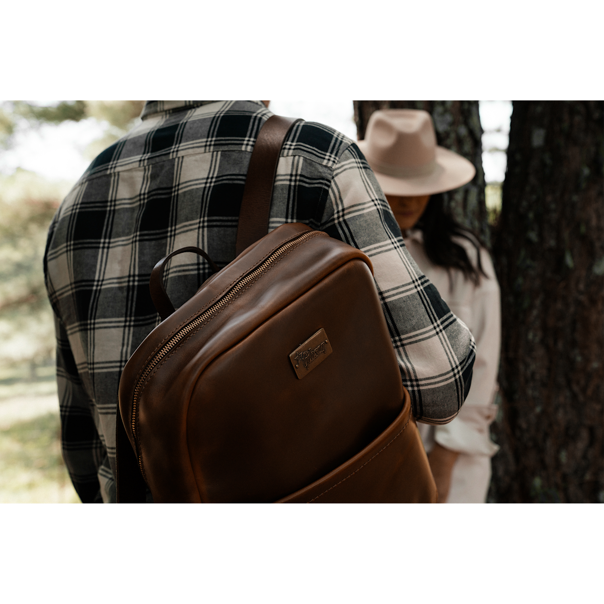 GIBSON LIFTON LEATHER BACKPACK - BROWN